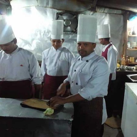 Uttarakhand Resort กอซานี ภายนอก รูปภาพ