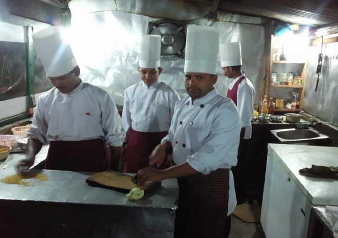 Uttarakhand Resort กอซานี ภายนอก รูปภาพ